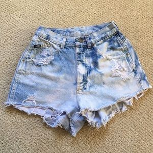Vintage distressed high waisted shorts