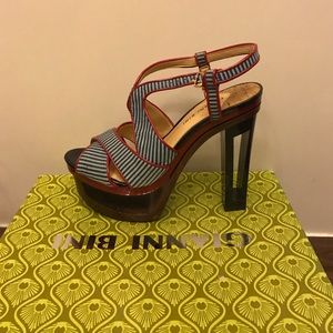BRAND NEW! Gianni Bini heels