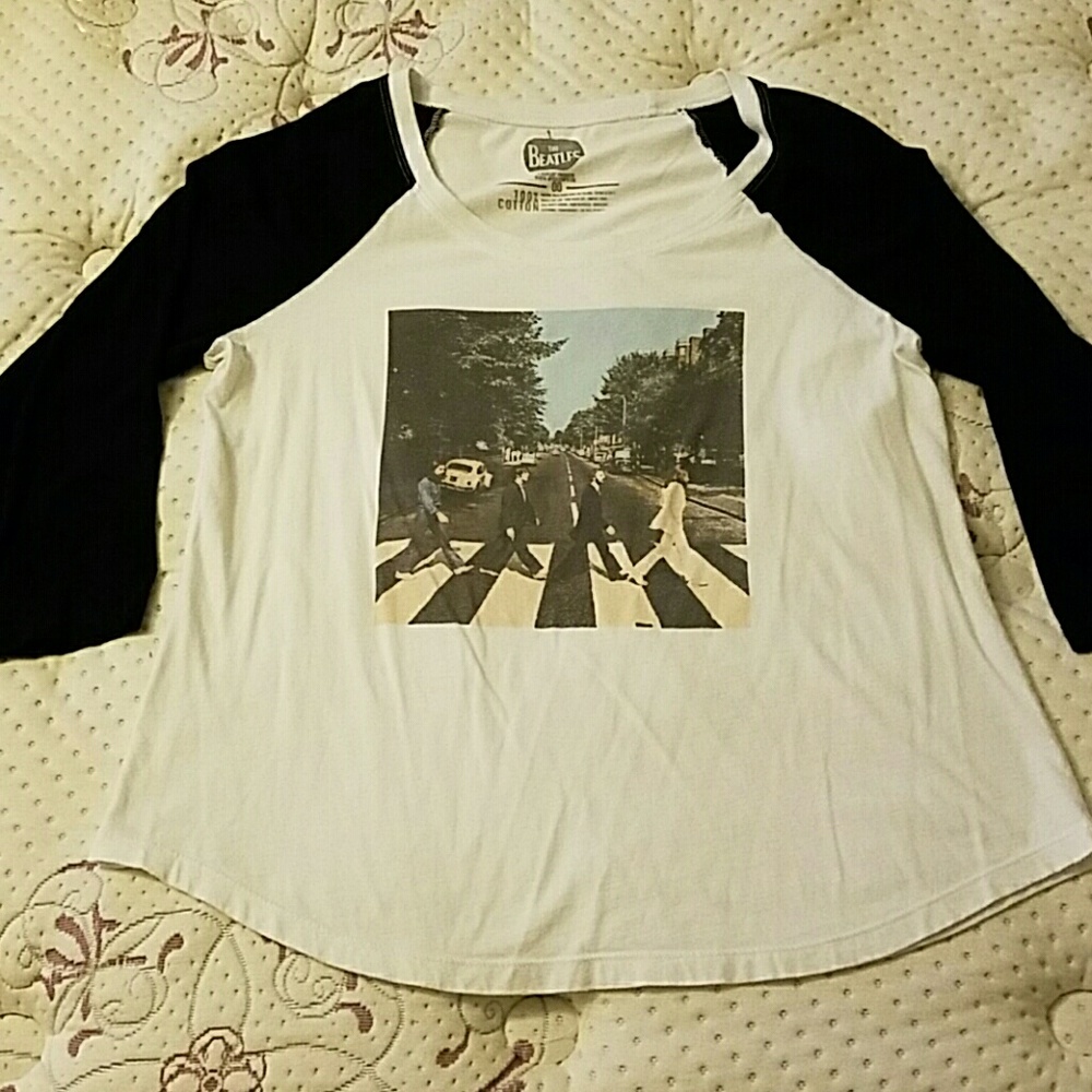 Torrid Abbey Road Beatles raglan tee