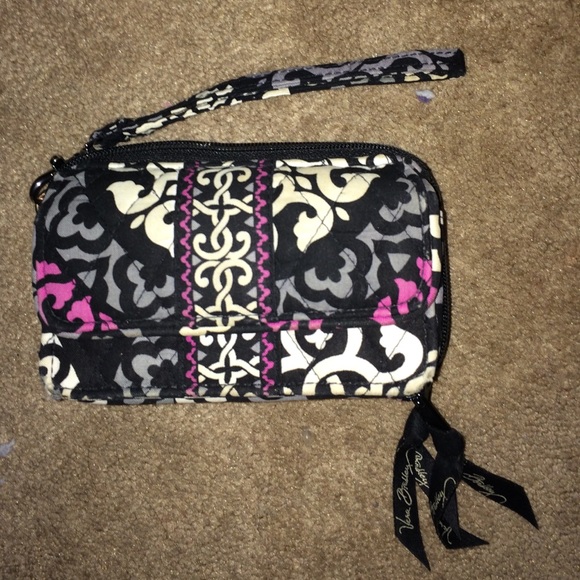 Vera Bradley Handbags - Vera Bradley wristlet