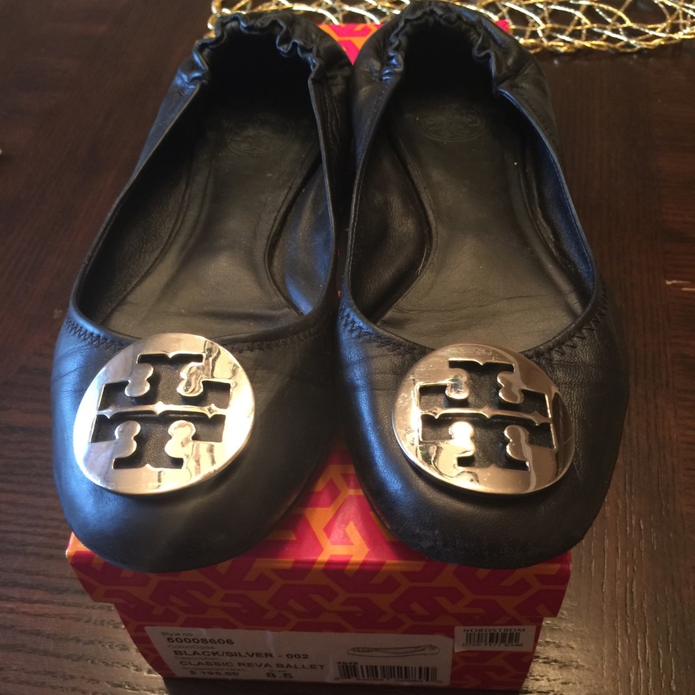 Authentic Tory Burch Reva Flats - 8.5 🌺🌺🌺