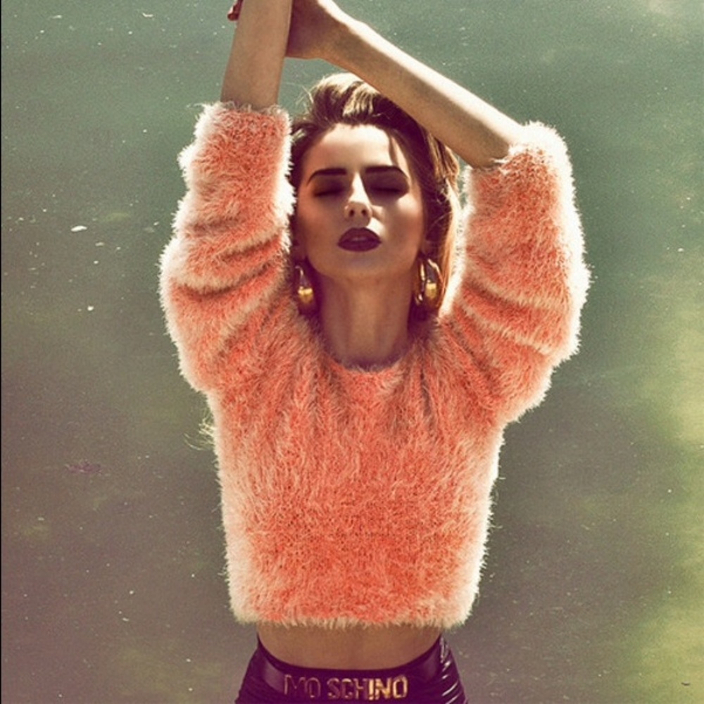 Oversized Orange Fuzzy Sweater - S - Picture 4 of 4