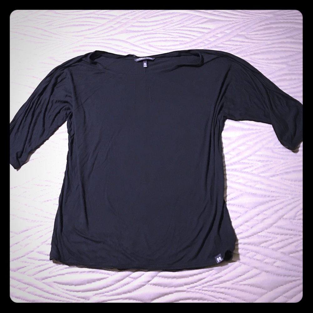 Victoria's Secret M Black 3/4 Sleeve Top
