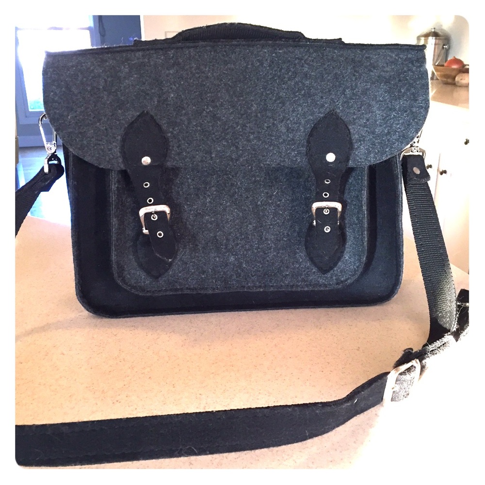 Handmade Felt Messenger Bag / Laptop Bag