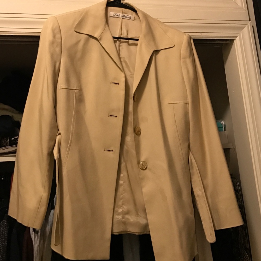 Tahari Blazer