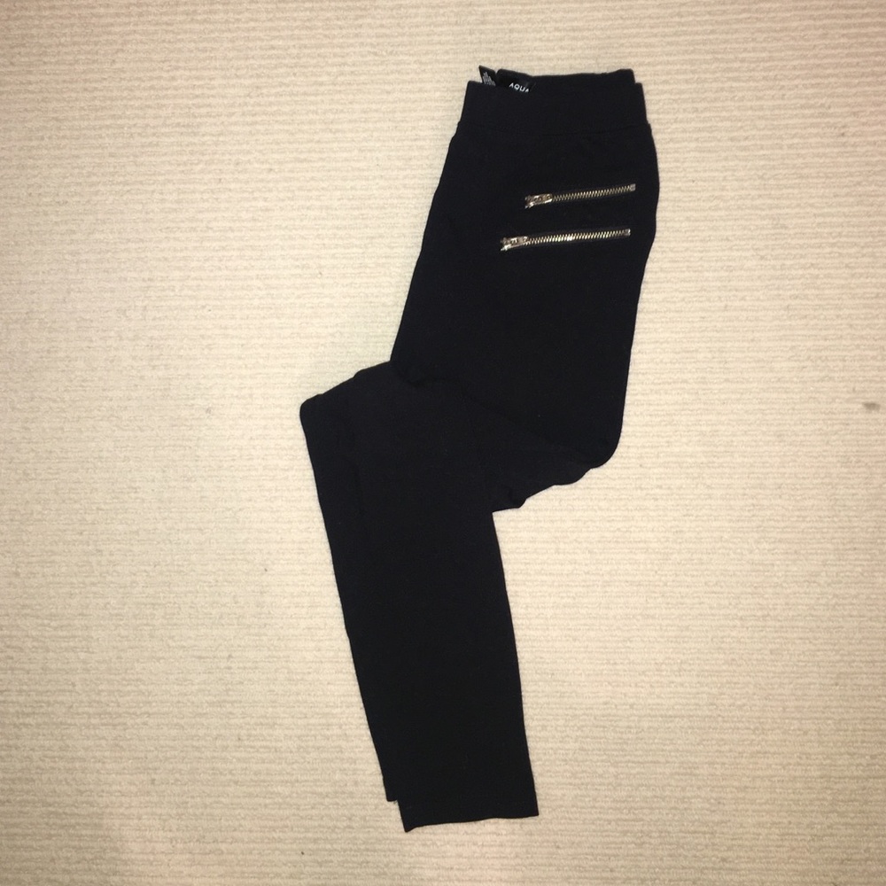 black leggings
