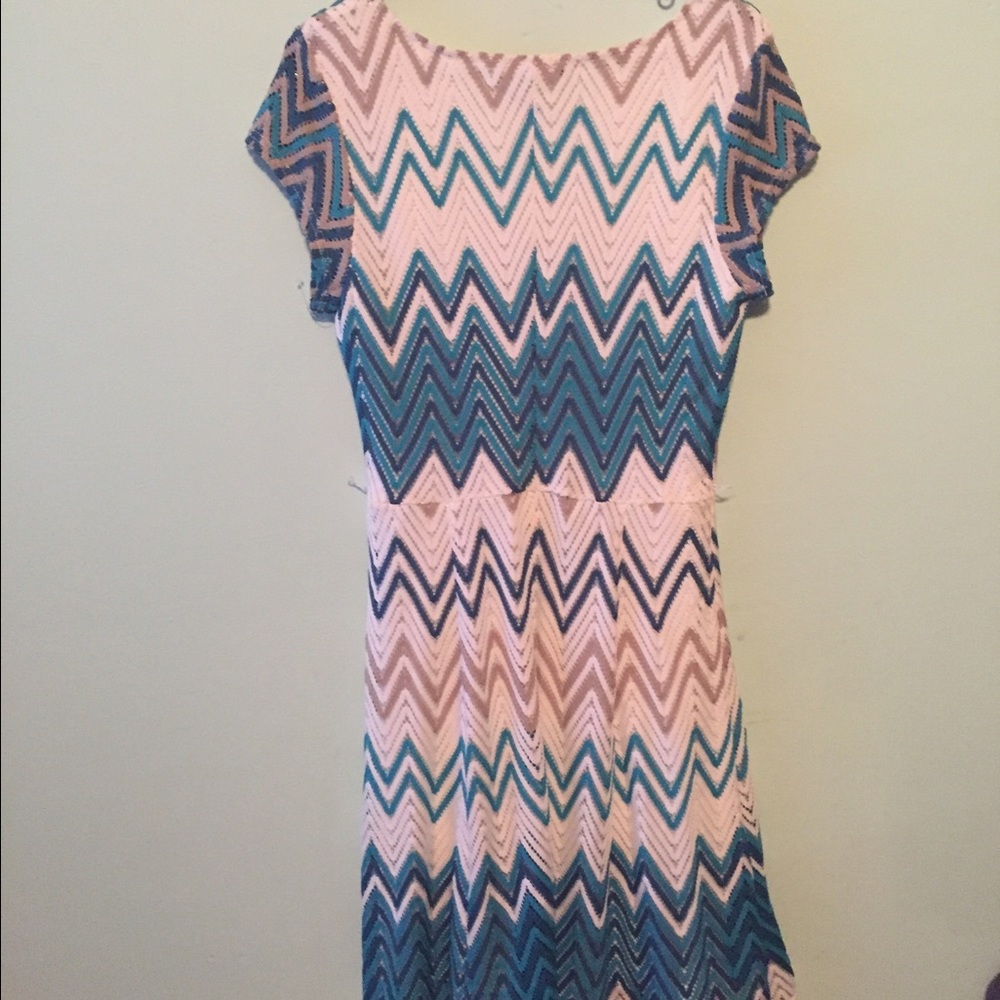 Dress - Picture 2 of 2