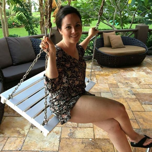 Meet your Posher, Cassie - Picture 3 of 8