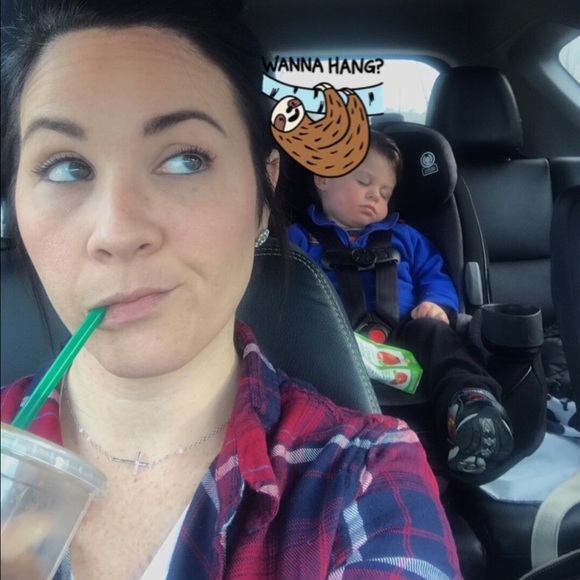 Meet your Posher, Cassie - Picture 7 of 8