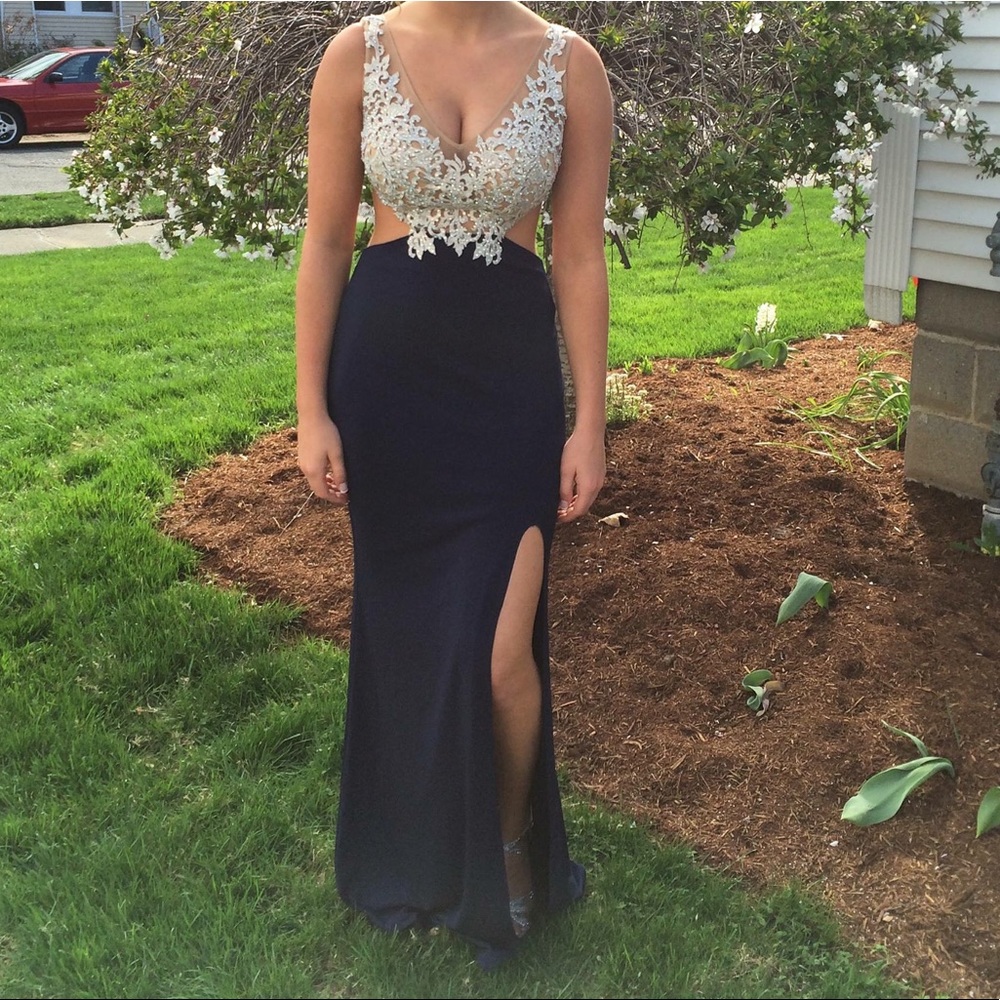 La femme prom dress