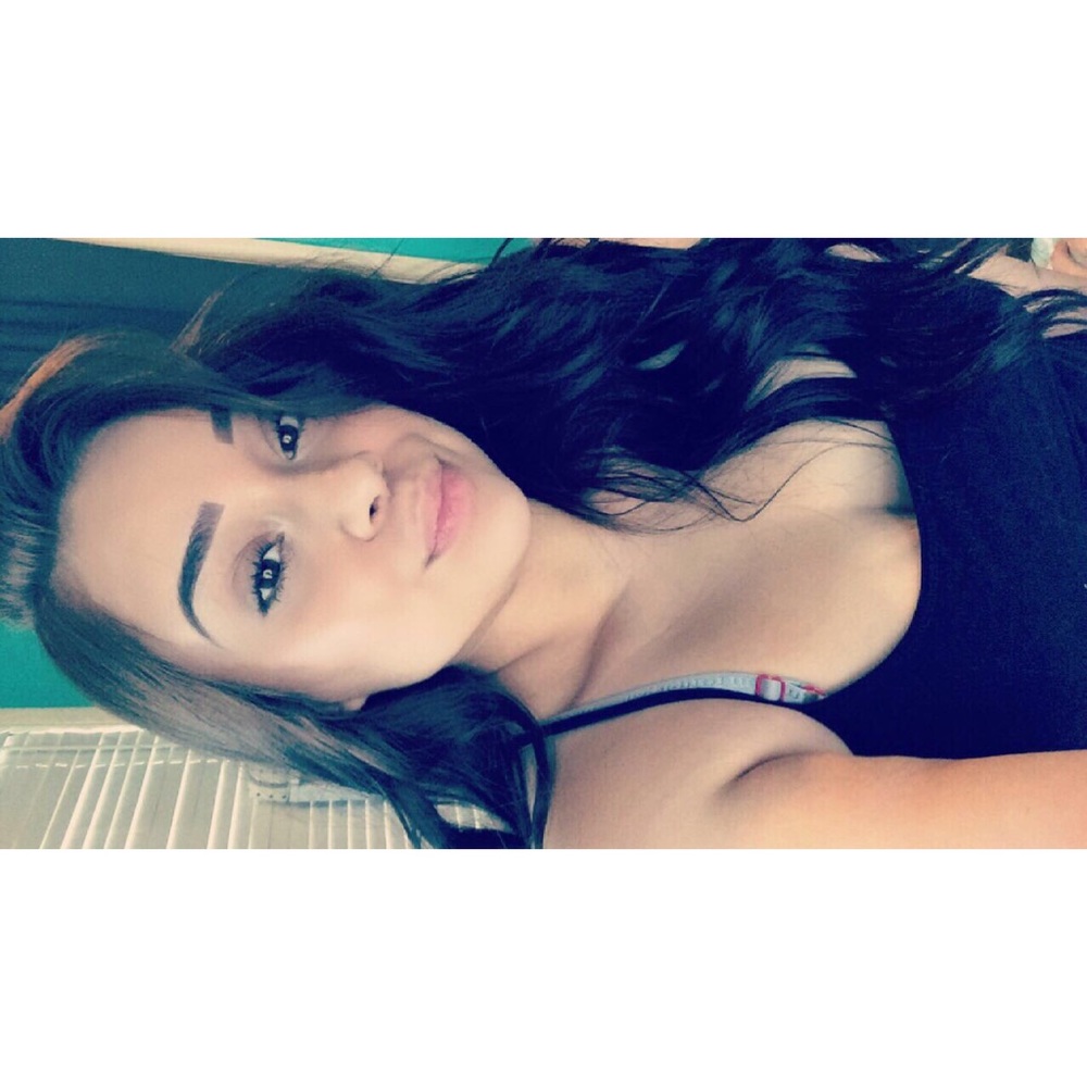 Meet your Posher, Ariel