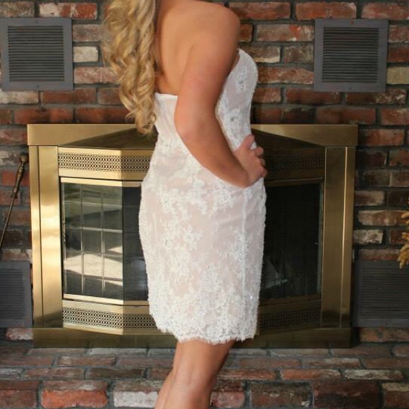 PROM/COCKTAIL DRESS - Picture 2 of 3