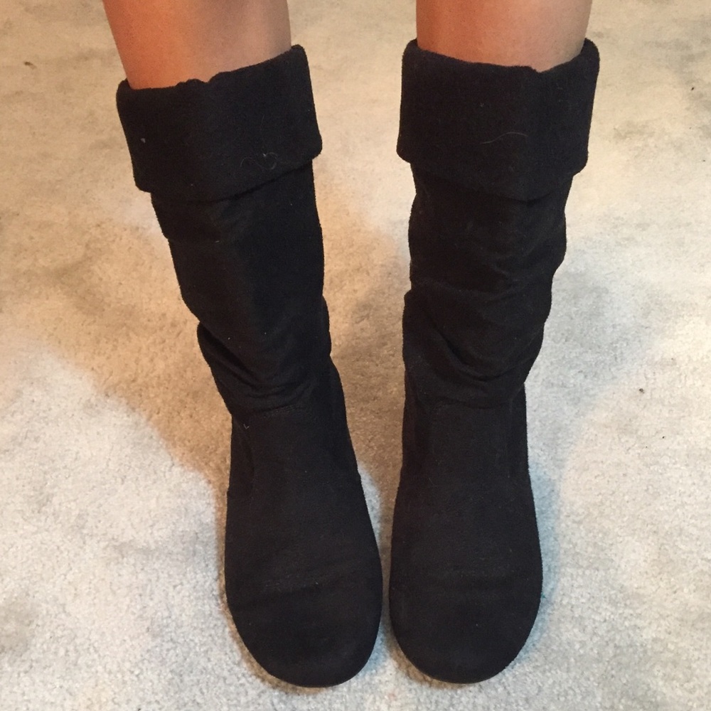 Slouchy black boots