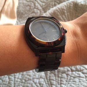 Nixon Watch