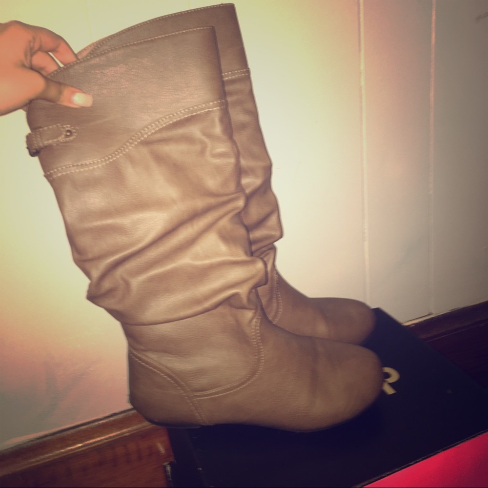 Cute Charlotte rouse boots !