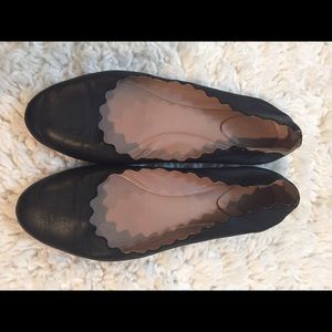 Auth Chloe Lauren Black Scalloped Flats 37 / 7