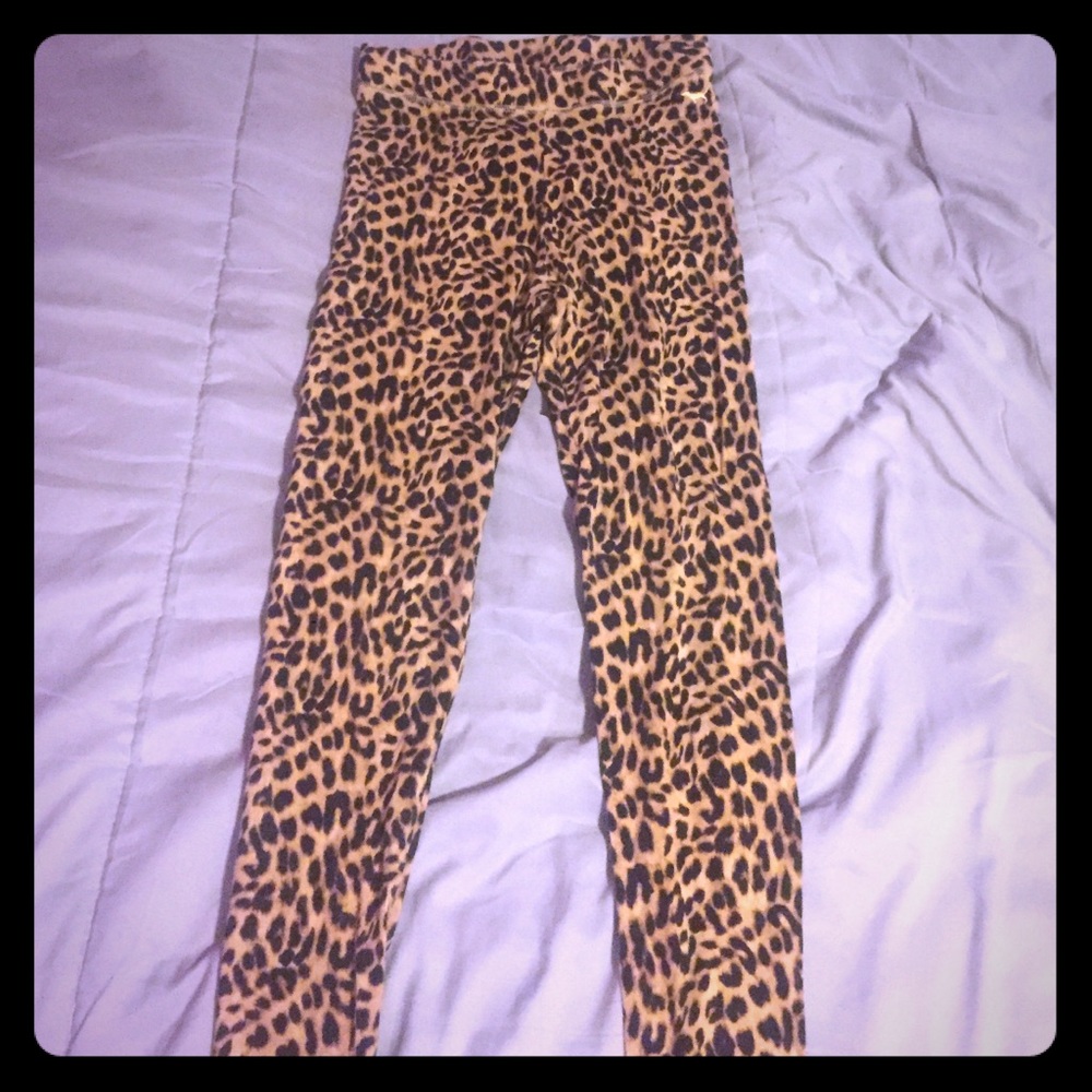 Cheetah print (Victoria secrets pink) leggings