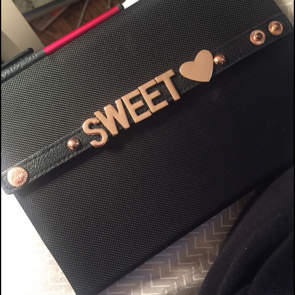 BCBG "Sweet Heart" Bracelet