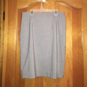 Grey pencil skirt
