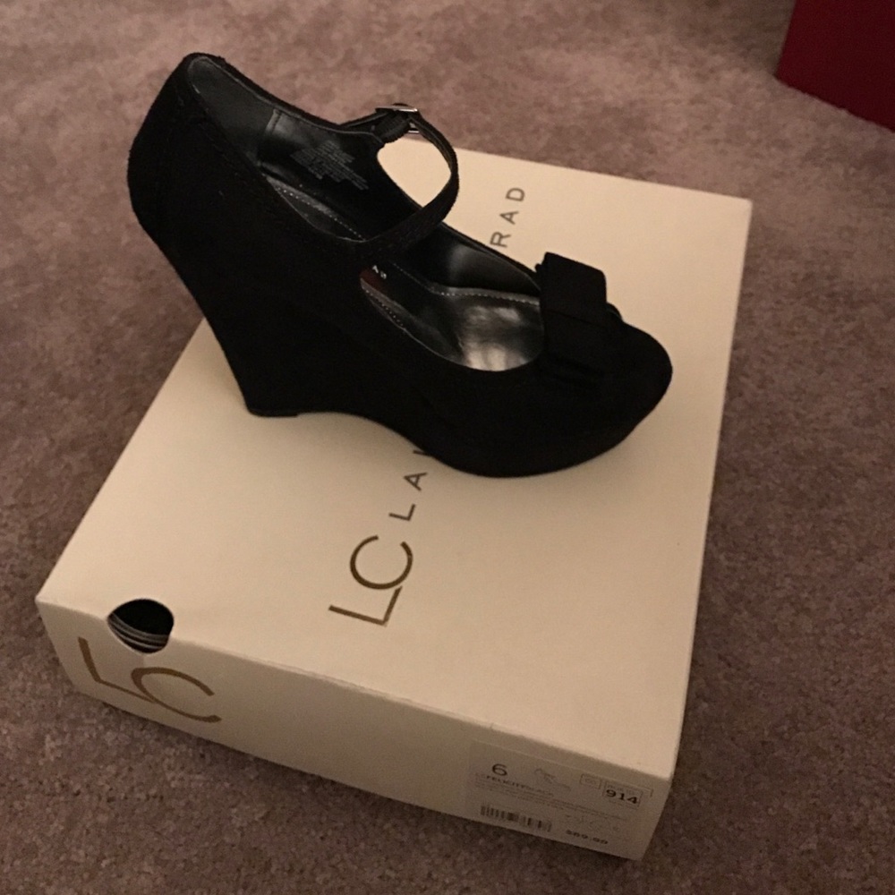 Lauren Conrad plat-form peep-toe wedges