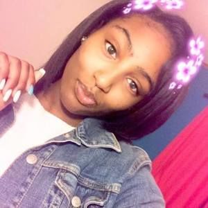 Meet your Posher, Alize