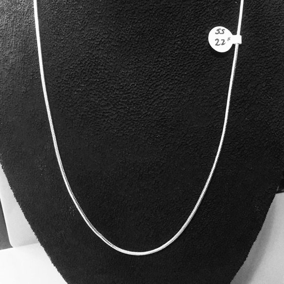 22" STERLING SILVER SNAKE CHAIN NECKLACE 2mm - Picture 1 of 3