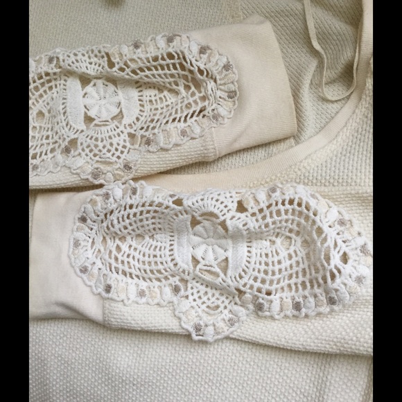 🚫SOLD🚫🌈Free People ivory lace cuff thermal L🌈 - Picture 2 of 4