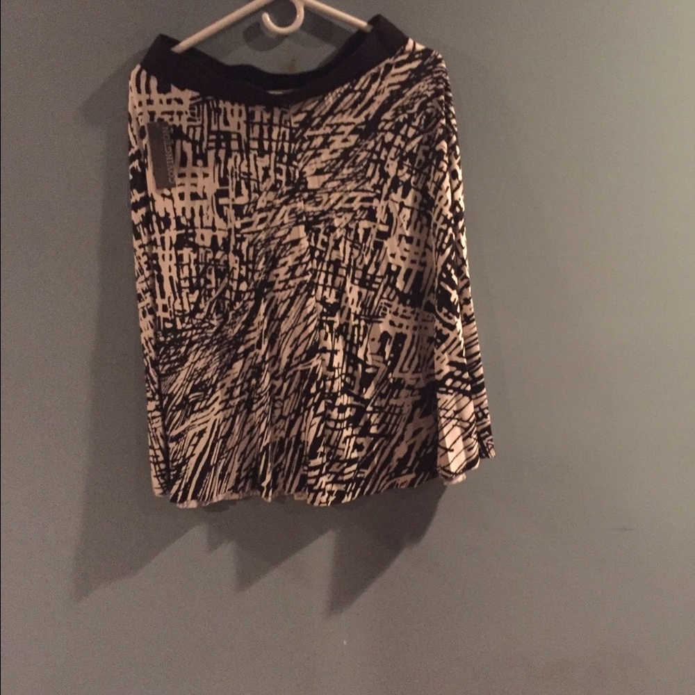 Pleated skirt