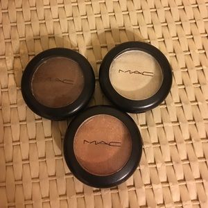 Mac pressed pigment