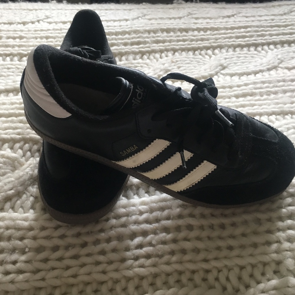 Pre Loved Adidas Sambas | Men's Size 6