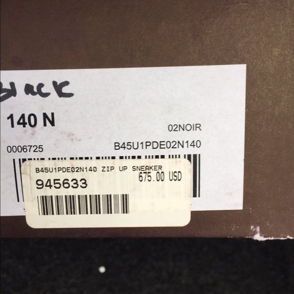 Men's Louis Vuitton Zip Up Lace Up Sneakers - Picture 2 of 2