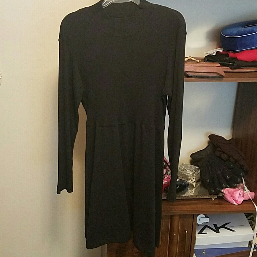 Black short dress
