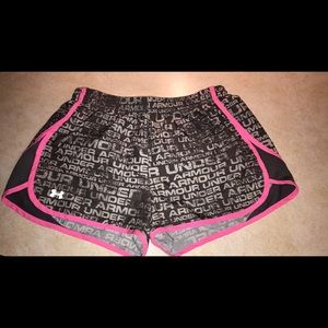 Women's small under armour shorts