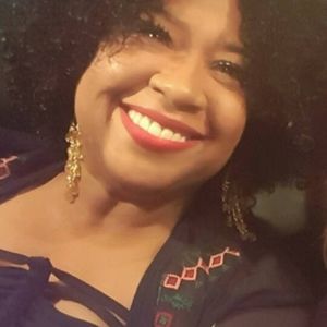 Meet your Posher, Sharon