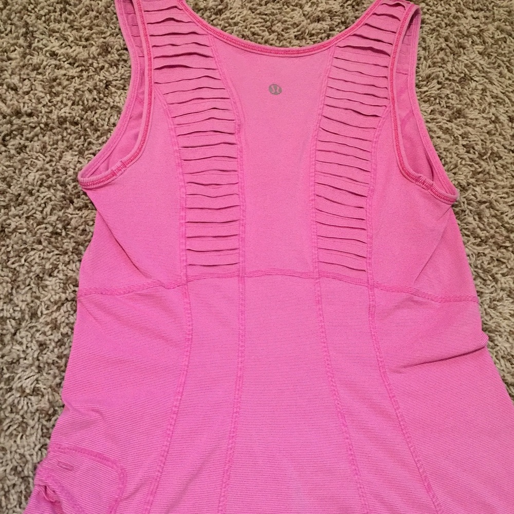 *WILLING TO TRADE* LULULEMON TANK TOP
