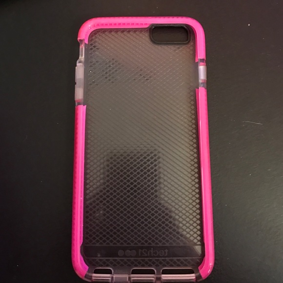 Tech21 Evo mesh case iPhone 6 Plus - Picture 2 of 2