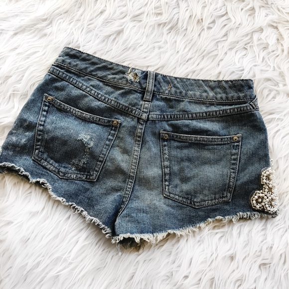 • Free People • Jewel Shorts - Picture 3 of 4