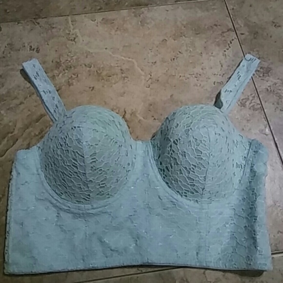 Charlotte Russe Light blue crop top - Picture 1 of 3