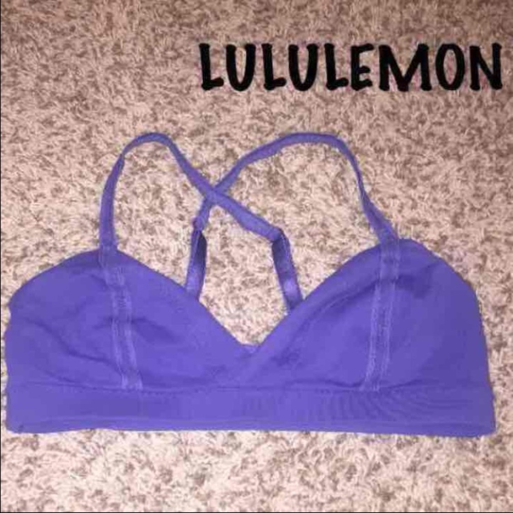 LULULEMON SPORTS BRA
