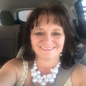 Meet your Posher, Desiree