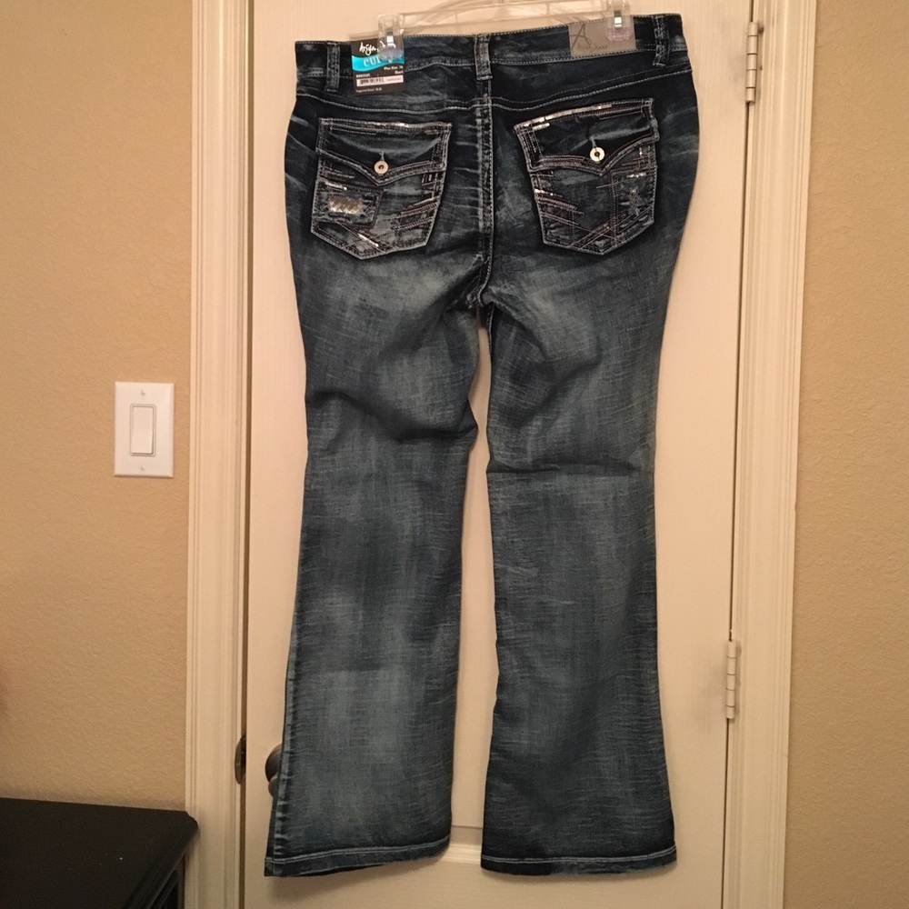 Ariya Jeans, size 16 short