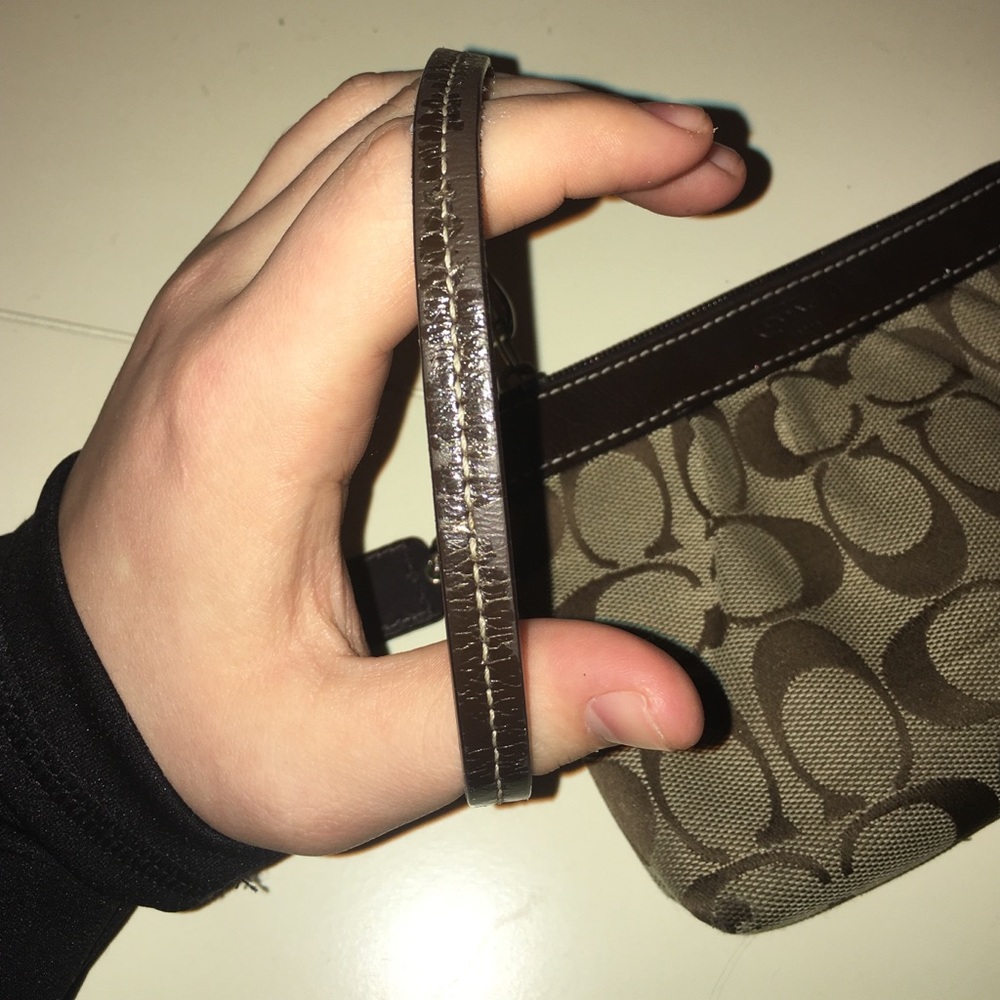 Coach Wristlet - Picture 3 of 4