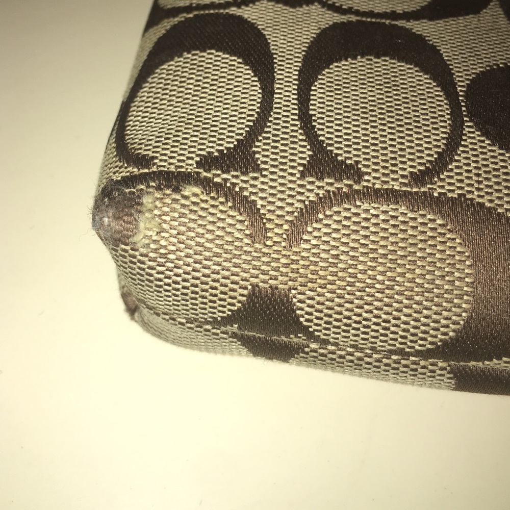 Coach Wristlet - Picture 4 of 4