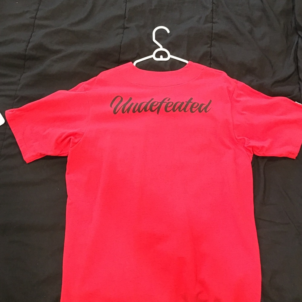 Men's undefeated red jersey