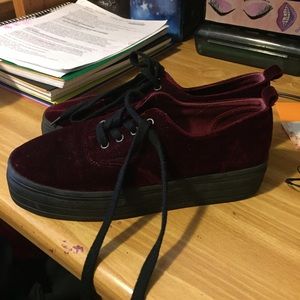 Velvet platforms