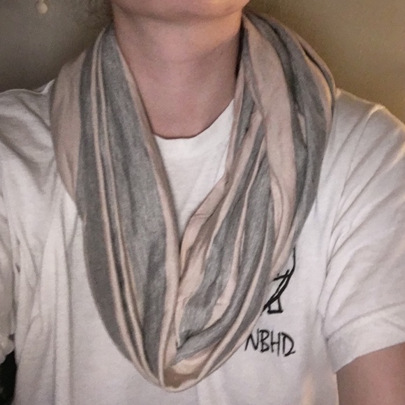 Grey and Tan Scarf - Picture 1 of 1