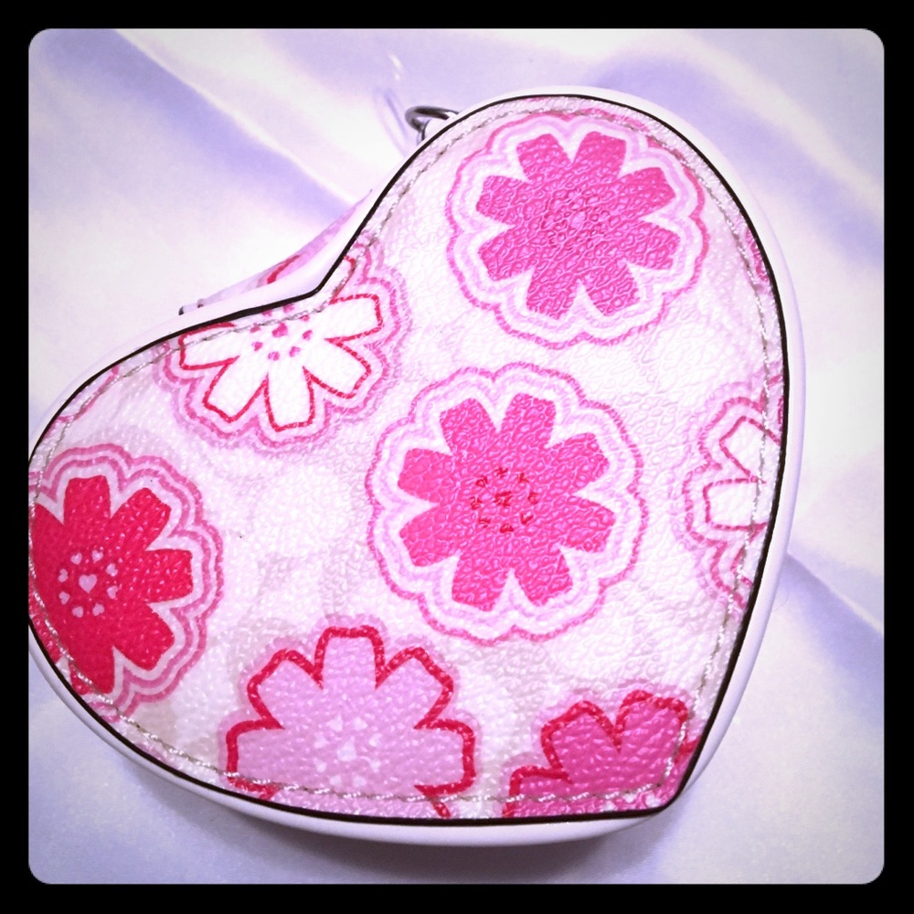 NWT RARE Flower Print Heart Jewelry Pouch F67782💕 - Picture 1 of 3