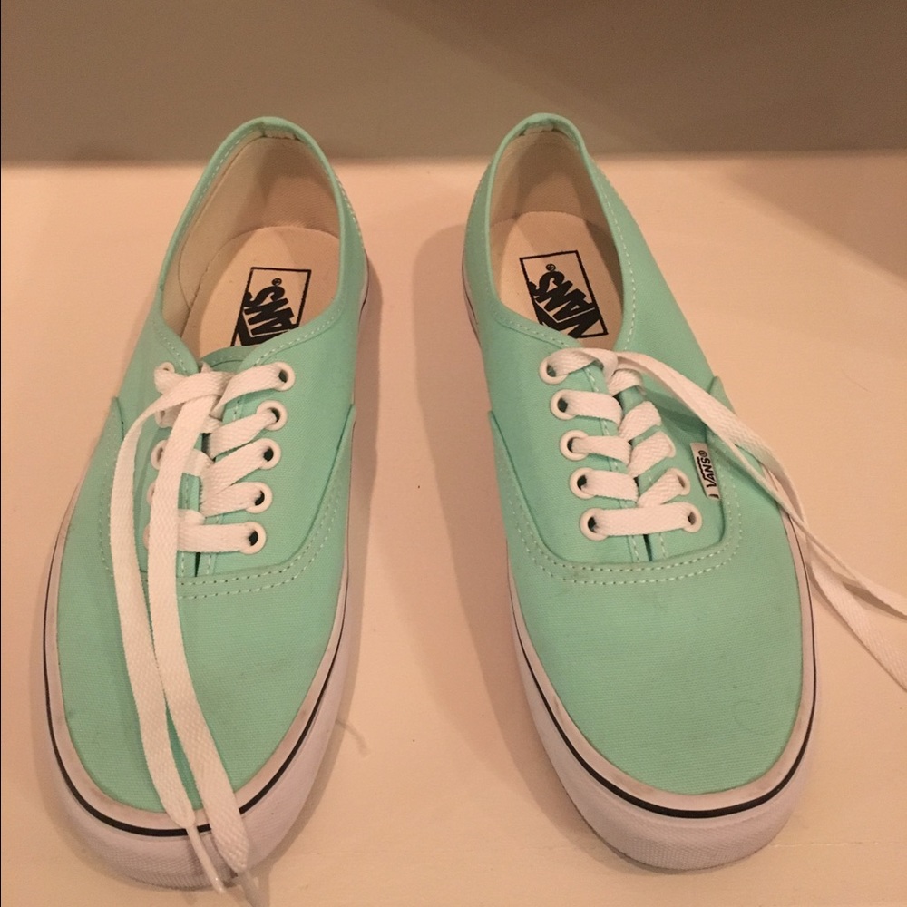 Mint green vans💚