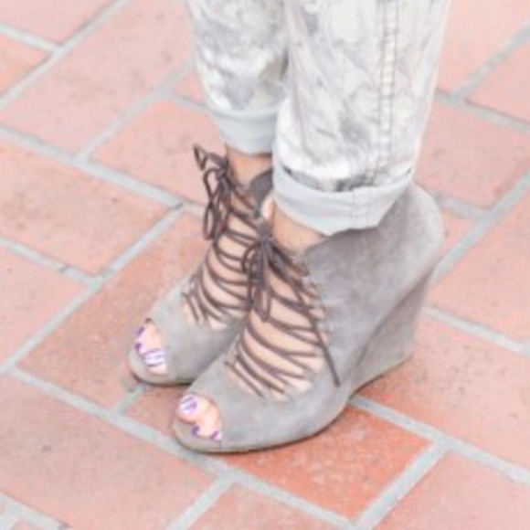 Shoemint Shoes - Shoemint Jordane Grey Suede Lace up Wedge Bootie