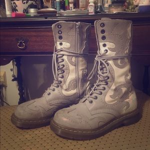 Gorgeous Vintage/Retro Dr.Martens Adina Boots 💜